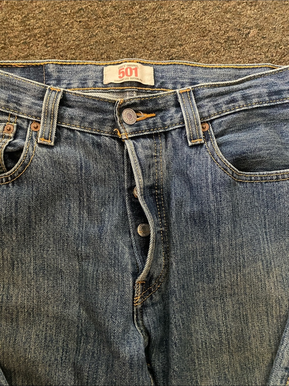 Vintage Levi's Straight-Leg Men's Jeans in Blue Denim